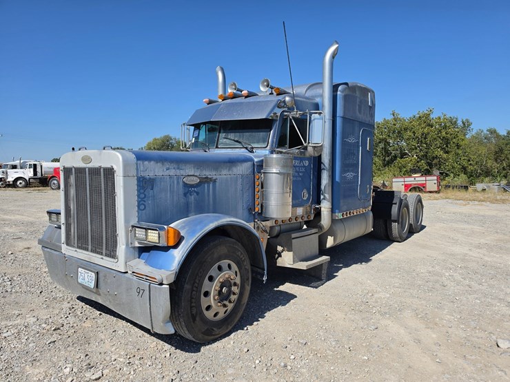 1997-peterbilt-379-image-3