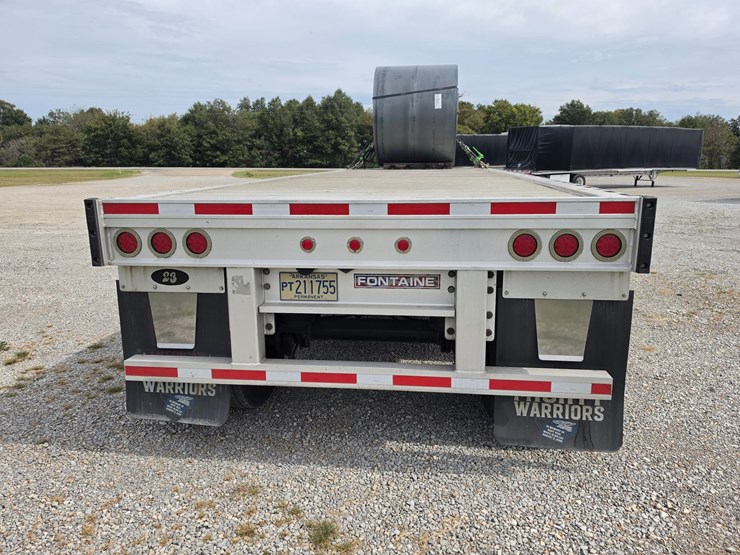 2022-fontaine-flat-bed-trailer-image-11