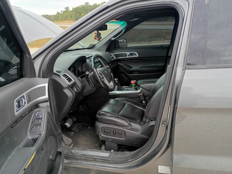 2013-ford-explorer-image-21