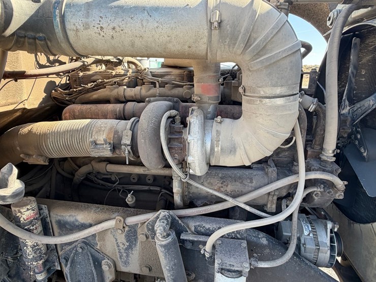 #2532-•-kenworth-w928-tandem-axle-dump-truck-image-39