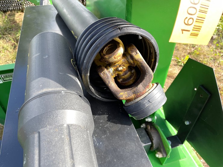 #1606-•-frontier-wc1105-3-point-chipper-attachment-image-10