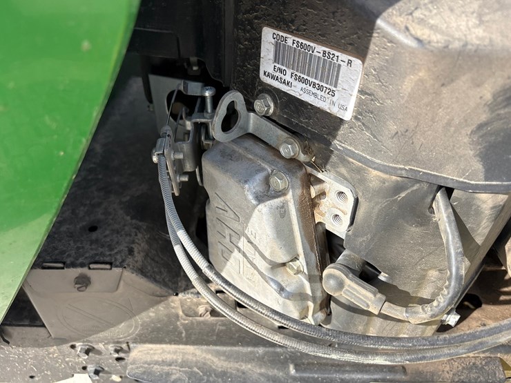 john-deere-x300-image-23