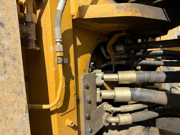 2017-caterpillar-988k-image-87