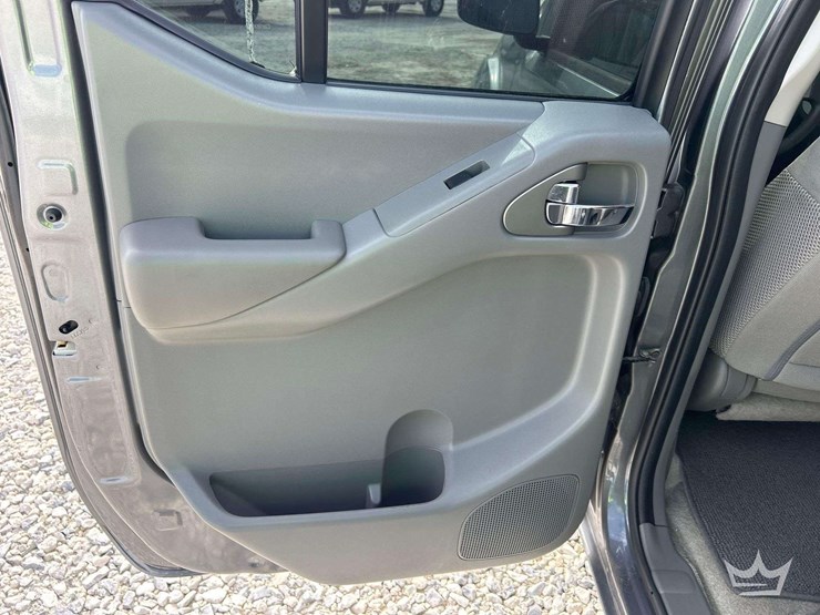 2018-nissan-frontier-image-23