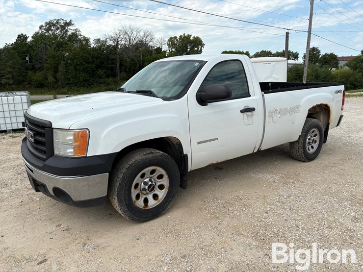 2010-gmc-sierra-1500-image-1