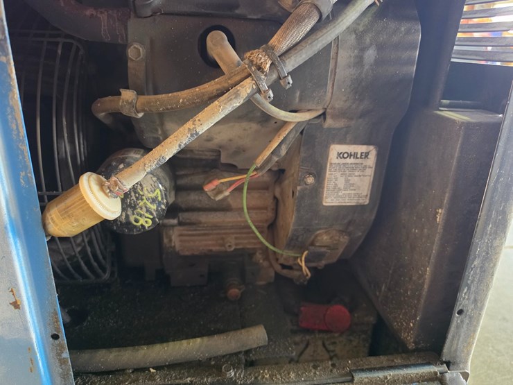 #25308-•-miller-bobcat-250-generator/welder-image-12