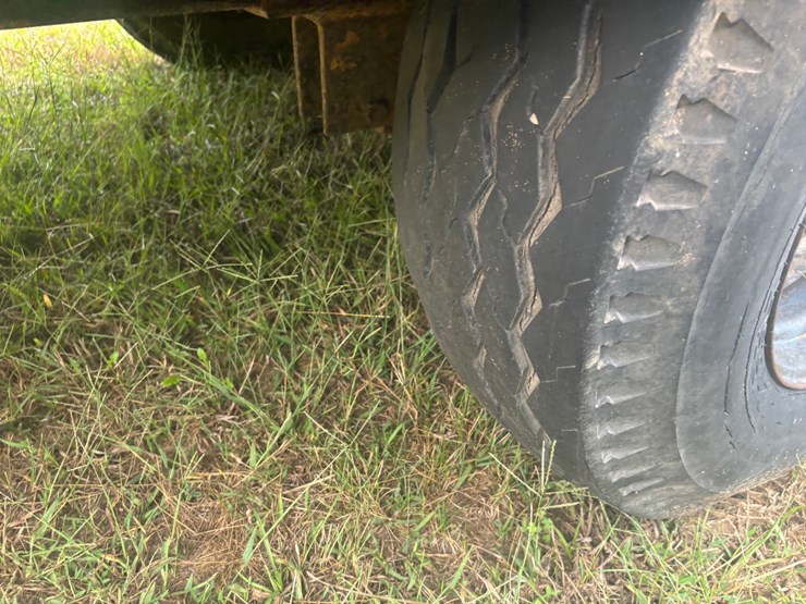 #2340-•-24'-tandem-axle-flatbed-trailer-image-49