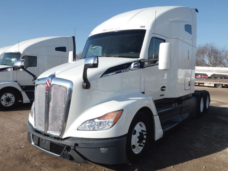 2023-kenworth-t680-image-1