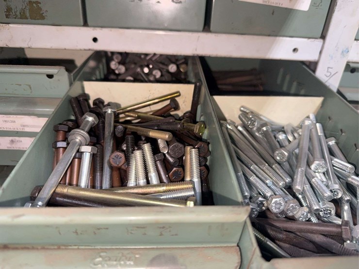 large-hardware-organizer-full-of-hardware,-sizes:-1/4"-to-1-1/2",-nuts,-bolts,-washers-all-kinds-of-sizes,-9ft-w-x-7ft-t-image-28