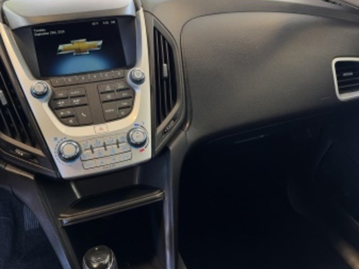 2016-chevrolet-equinox-image-19