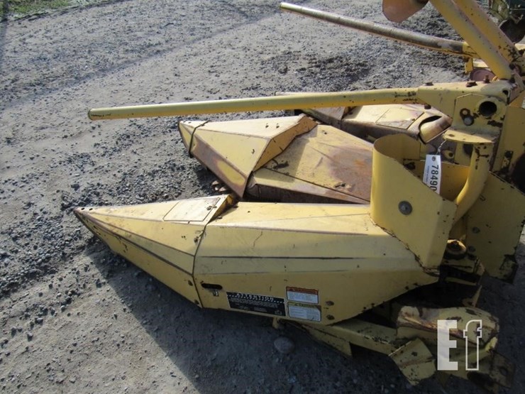 new-holland-824-image-6