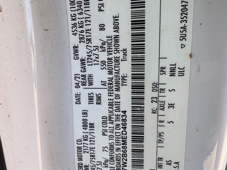 2021-ford-f250-xl-image-18