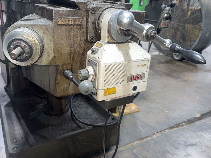 republic--lagun-model:-ftv-2s-turret-milling-machine-with-heidenhain-control-monitor-image-14