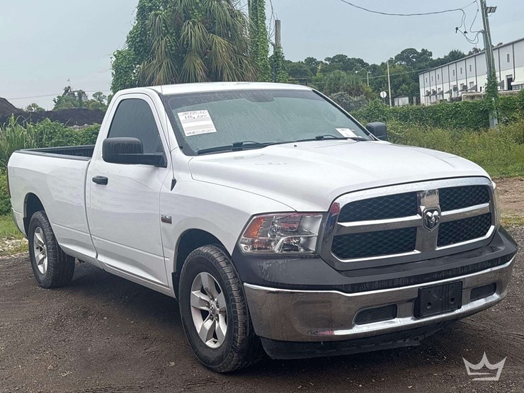 2017-dodge-1500-image-2