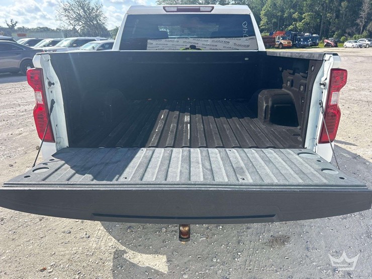 2020-chevrolet-silverado-1500-image-17