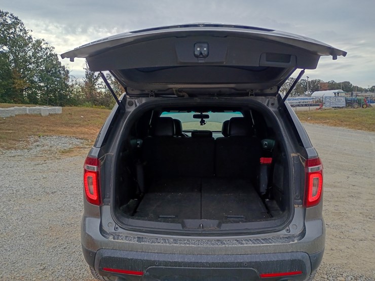 2013-ford-explorer-image-64