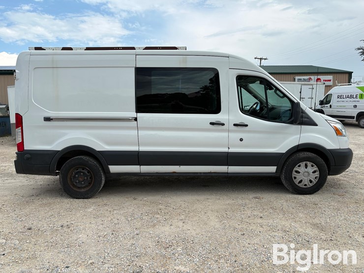 2015-ford-transit-image-4