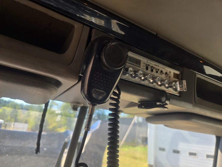2008-kenworth-t800-image-52