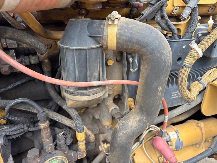 2007-caterpillar-225-kw-image-16
