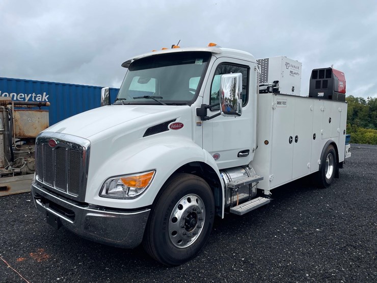 2026-peterbilt-536-image-2