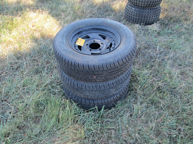 #50116-•-lot-of-(3)-185/70r-13-trailer-tires-inv#50116-image-1