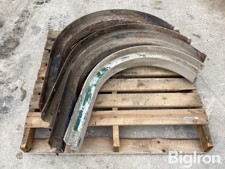 kenworth-24"-fuel-tank-brackets-image-2