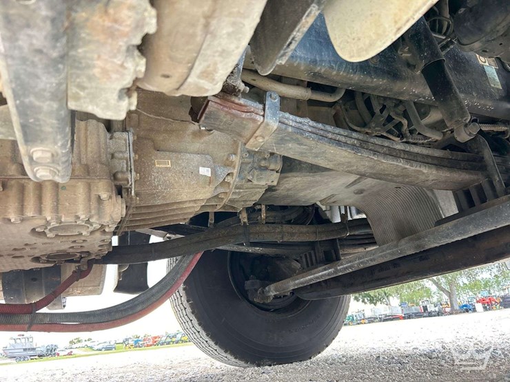 2022-kenworth-t880-image-41