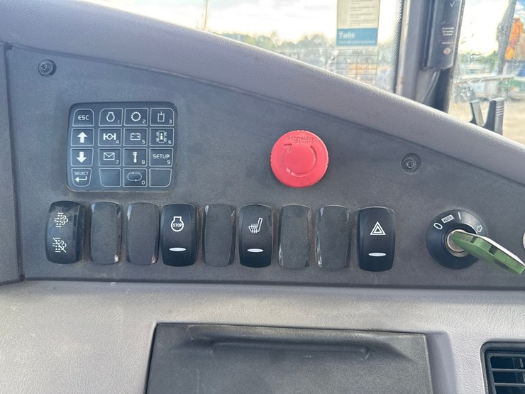 2020-volvo-a45g-image-55