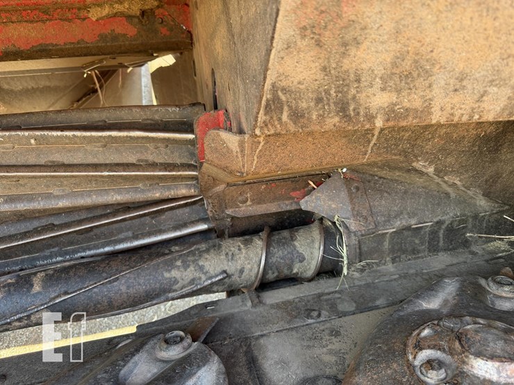 2015-massey-ferguson-wr9870-image-13
