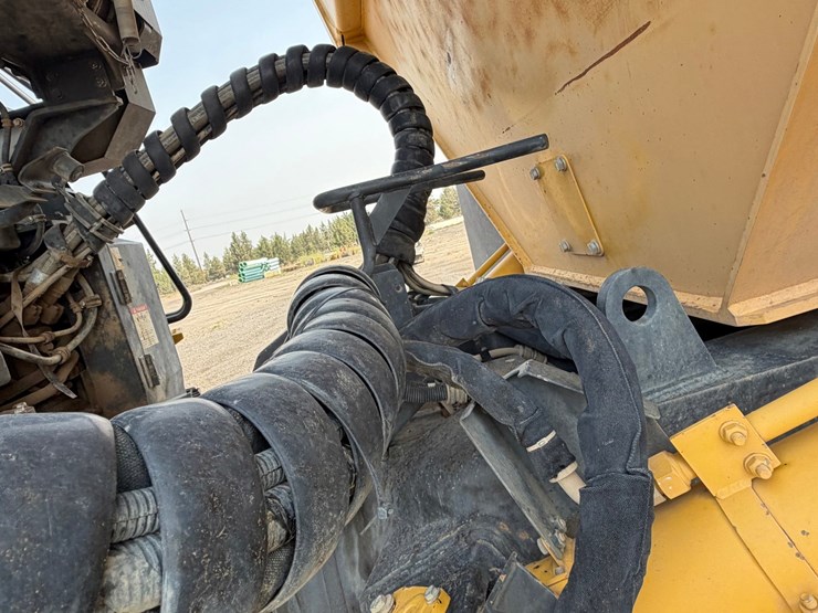 2016-komatsu-hm400-5-image-83