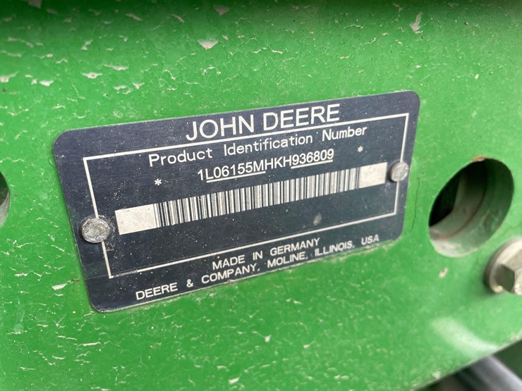 2019-john-deere-6155m-image-15