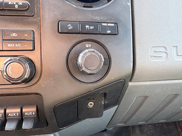 2014-ford-f350-image-57