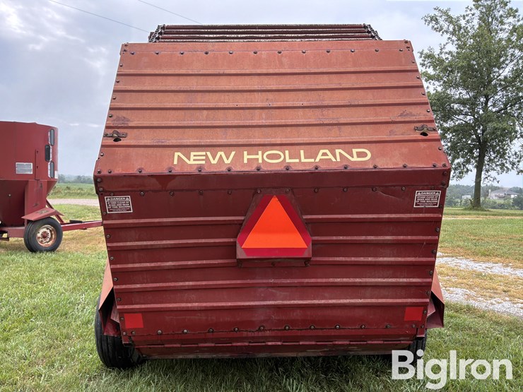 new-holland-851-image-6