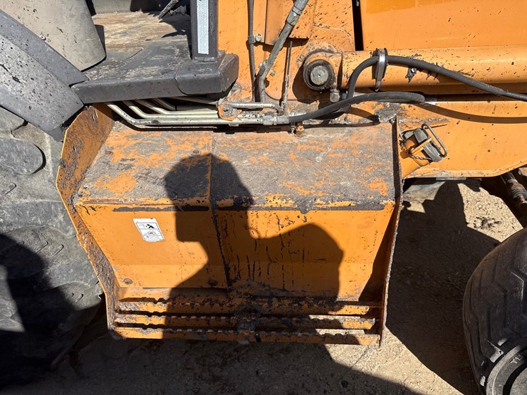 #2483-•-2009-case-570mxt-series-3-skip-loader-image-30