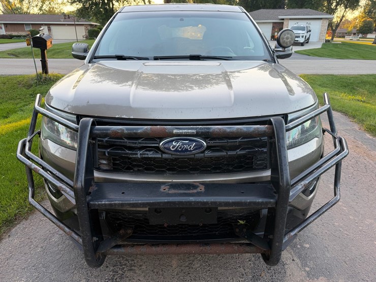 2016-ford-explorer-police-interceptor-image-8