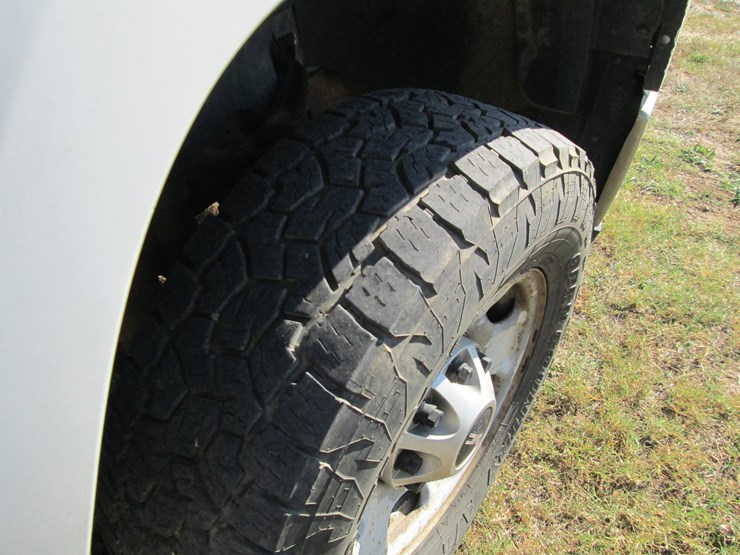 2013-gmc-2500hd-image-15