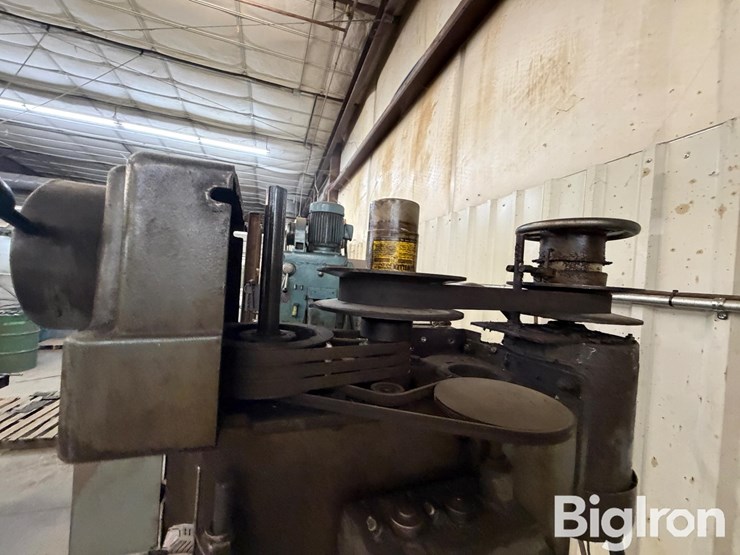 clausing-22v-drill-press-image-9
