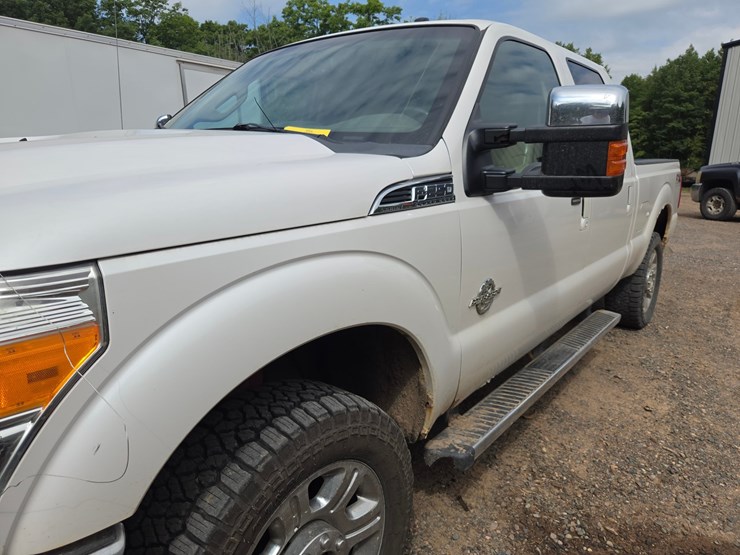 2013-ford-f250-lariat-image-17