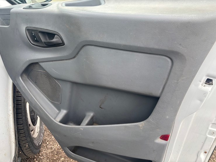 2018-ford-transit-image-42