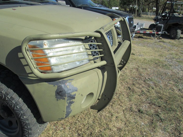 2004-nissan-titan-image-12