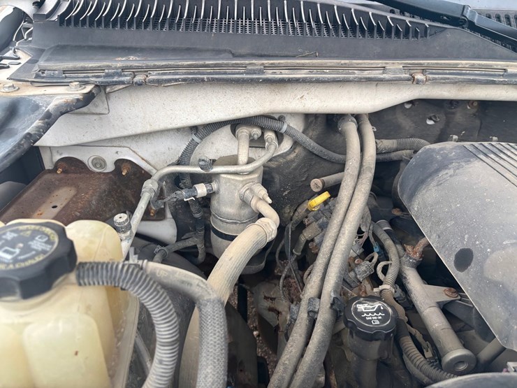 2006-gmc-2500-image-27