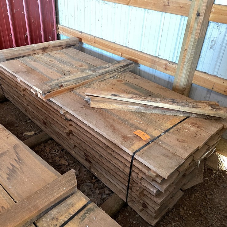 #1665 • Bundle of Pine Boards