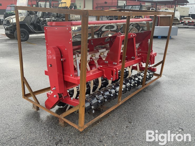 2026-massey-ferguson-730-image-7