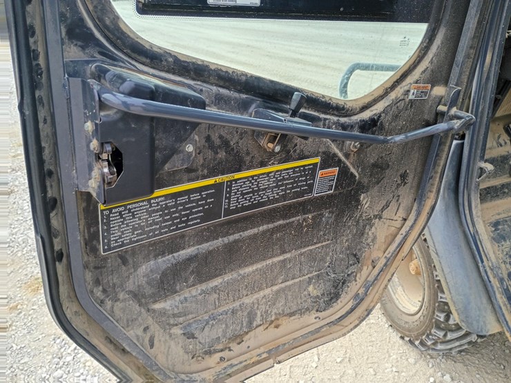 2013-kubota-rtv1100-image-21