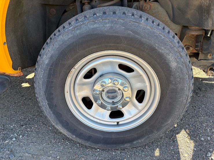 2013-ford-f350-image-75