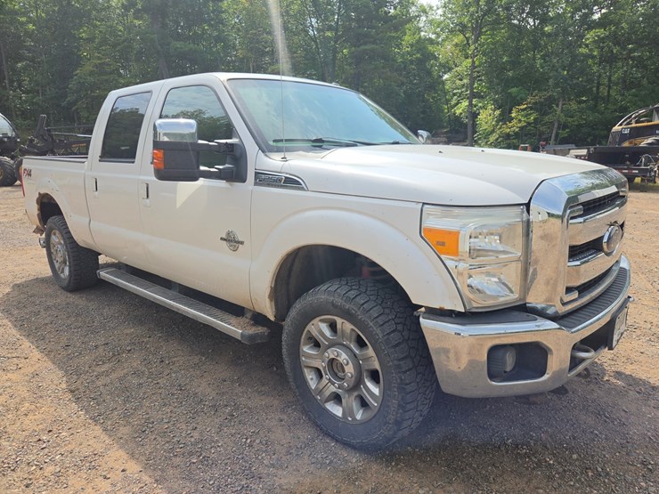 2013-ford-f250-lariat-image-7