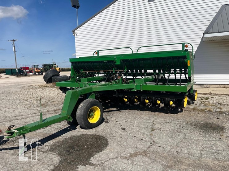 1996-john-deere-750-image-1