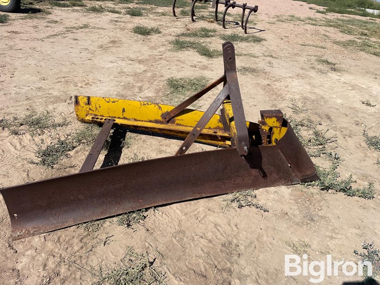 3-pt-v-ditcher-image-4