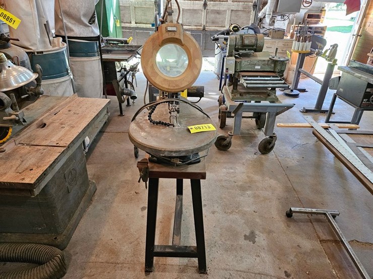 #8713-•-dewalt-scroll-saw-image-11
