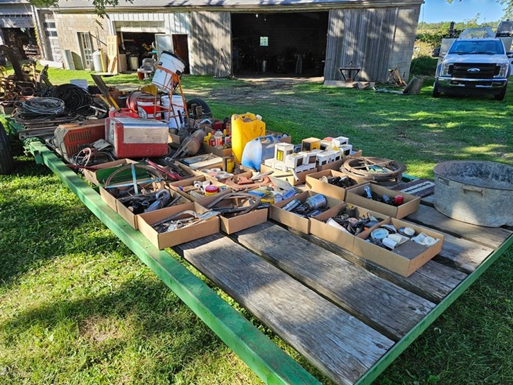 #8000-•-live-on-the-ground-only-items-image-24